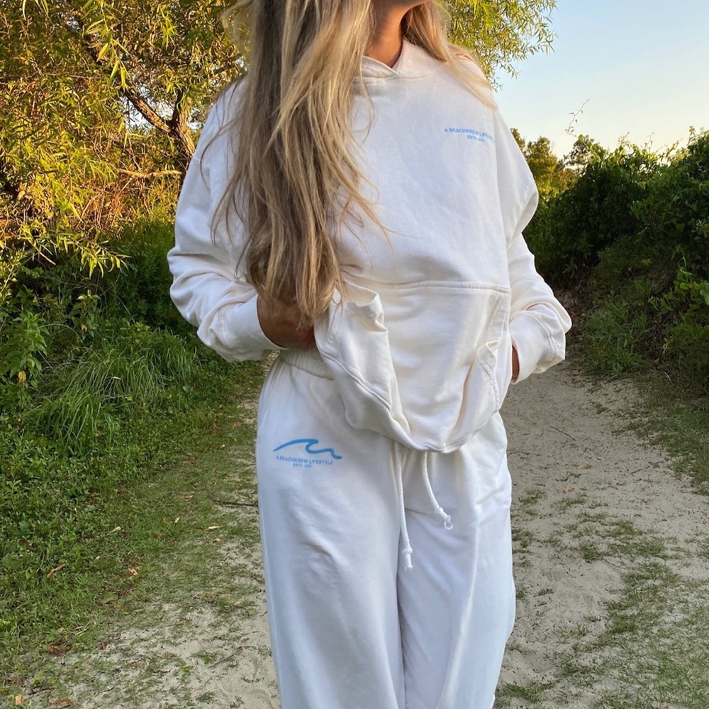 KEEP THE FEELING ALIVE WIDE LEG SWEATPANTS - VANILLA - Picture 2 of 8